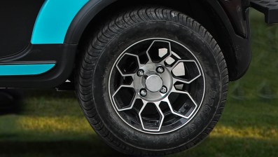 Tara ALUMINUM WHEEL WITH RADIAL TIRE